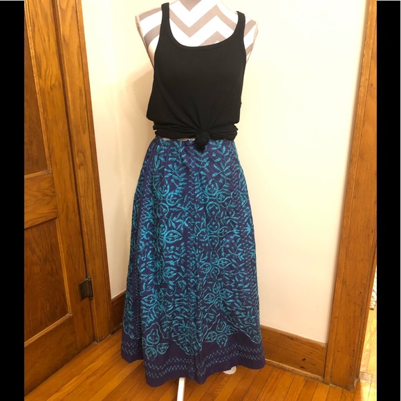 Blue & turquoise embroidered skirt India boho - Picture 2 of 3